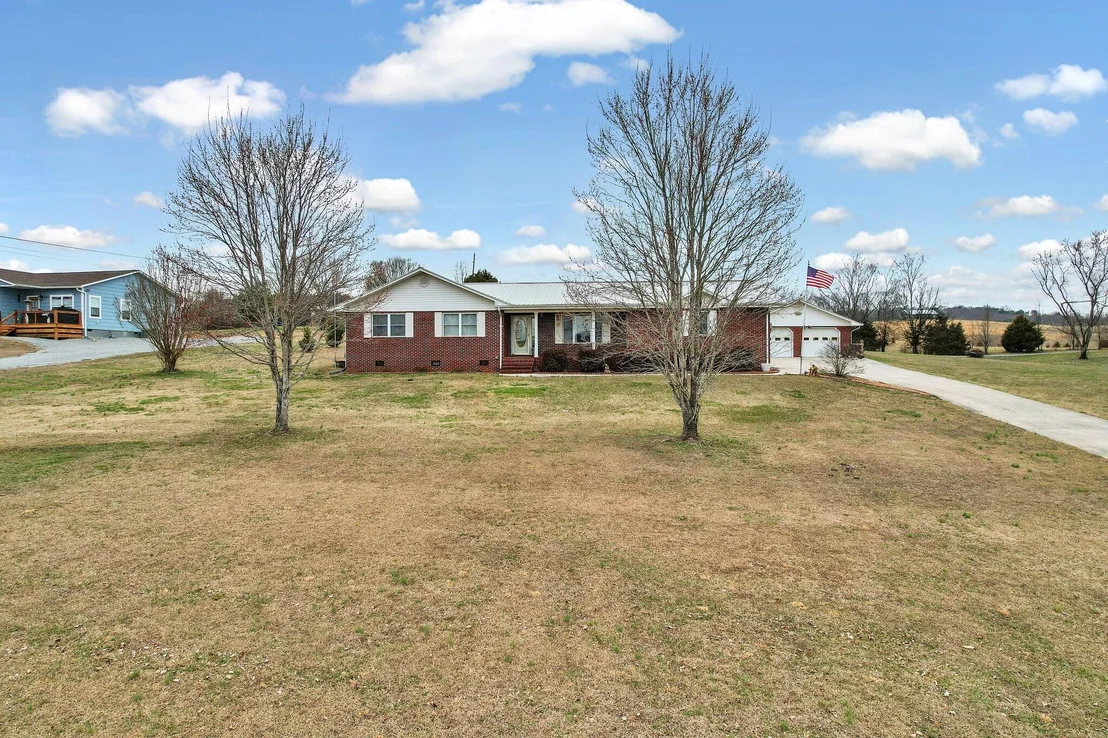 Photo of 831 Sable Road
