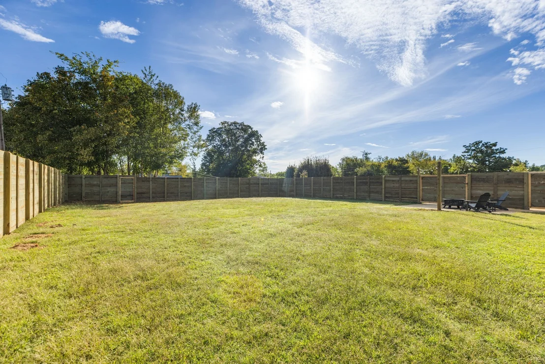Photo of 448 Duncan Cir
