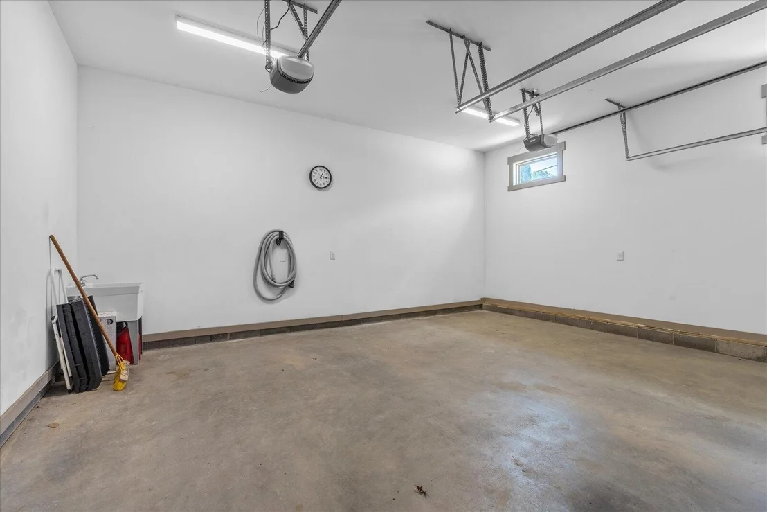 Photo of 8417 Pine Ridge Road