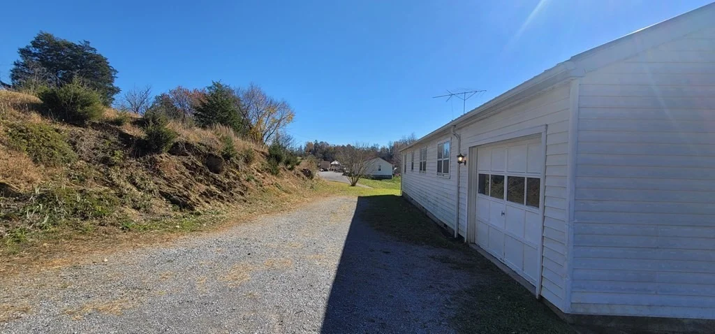 Photo of 2230 Chapman Highway