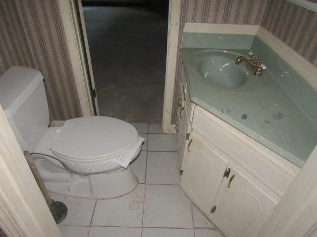 Photo of 9800 E HOLMES RD