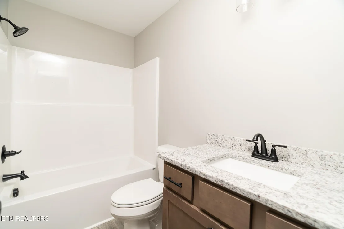 Photo of 729 Whippoorwill Circle