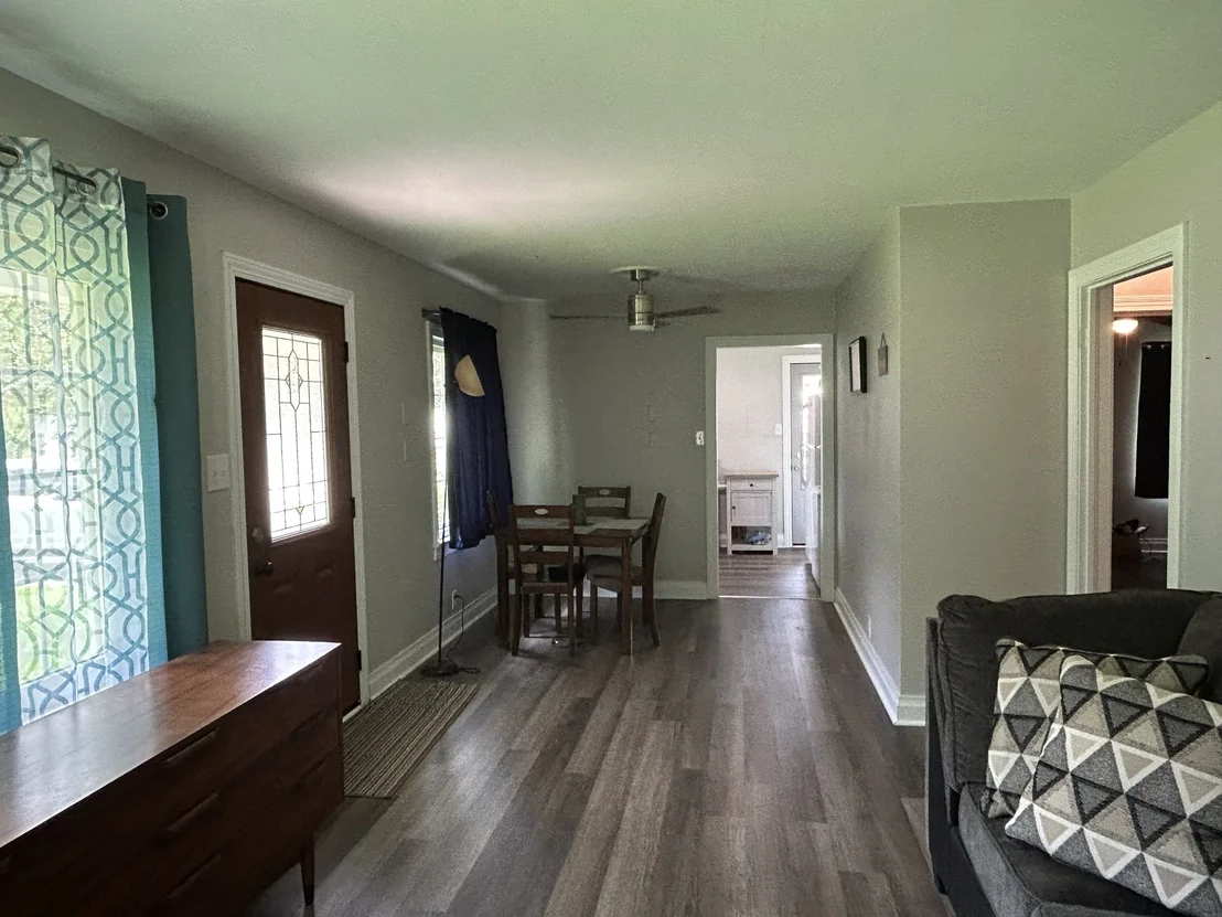 Photo of 128 Sunset Ave