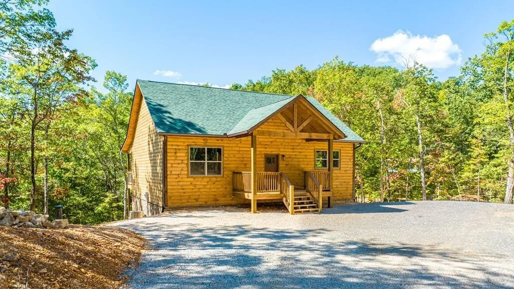 Photo of 4393 Chamberlain Lane