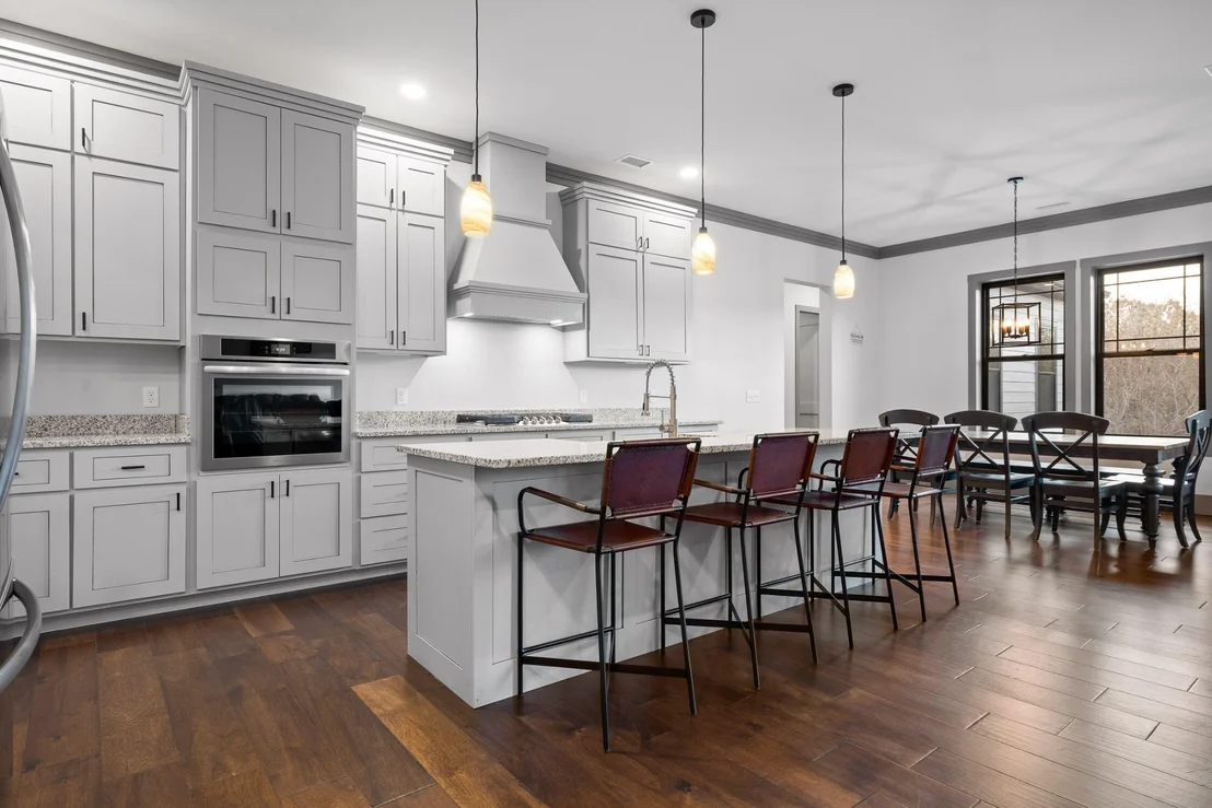 Photo of 2323 River Bluffs Drive