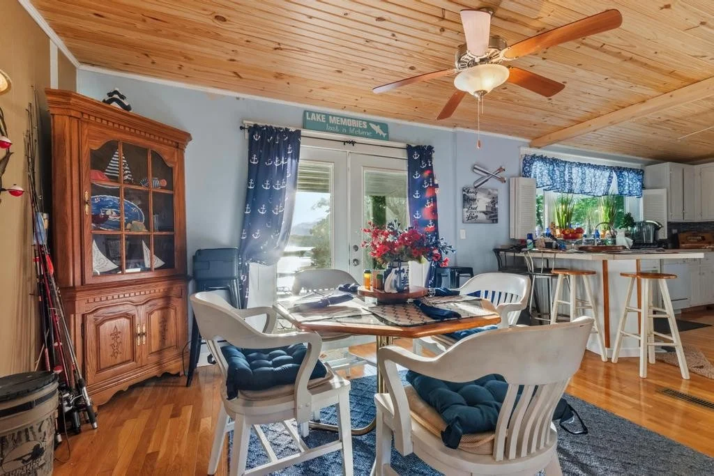 Photo of 774 Ridge Dr