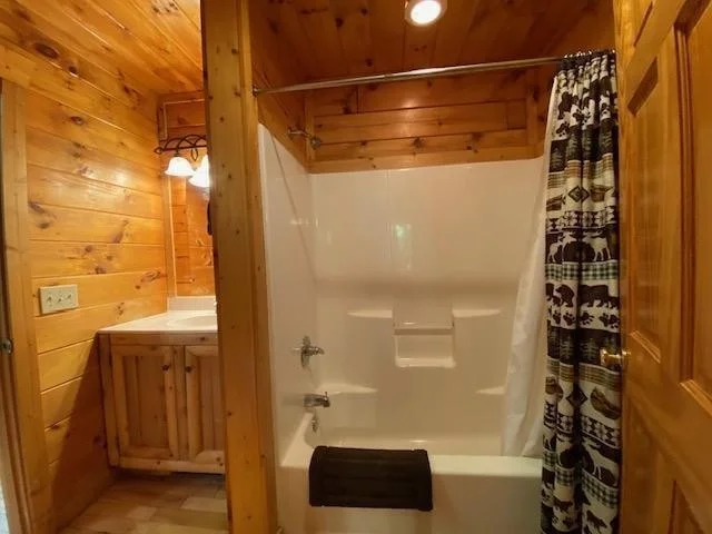 Photo of 2161 Red Bud Road