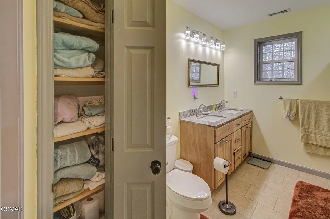 Photo of 3875 Poplar Lane