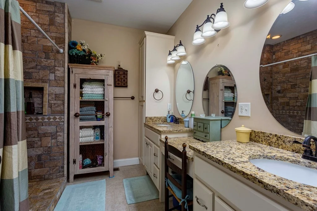 Photo of 271 Mountain Shadow Drive