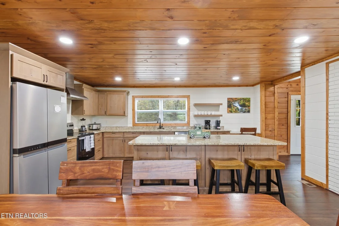 Photo of 2690 High Valley Drive