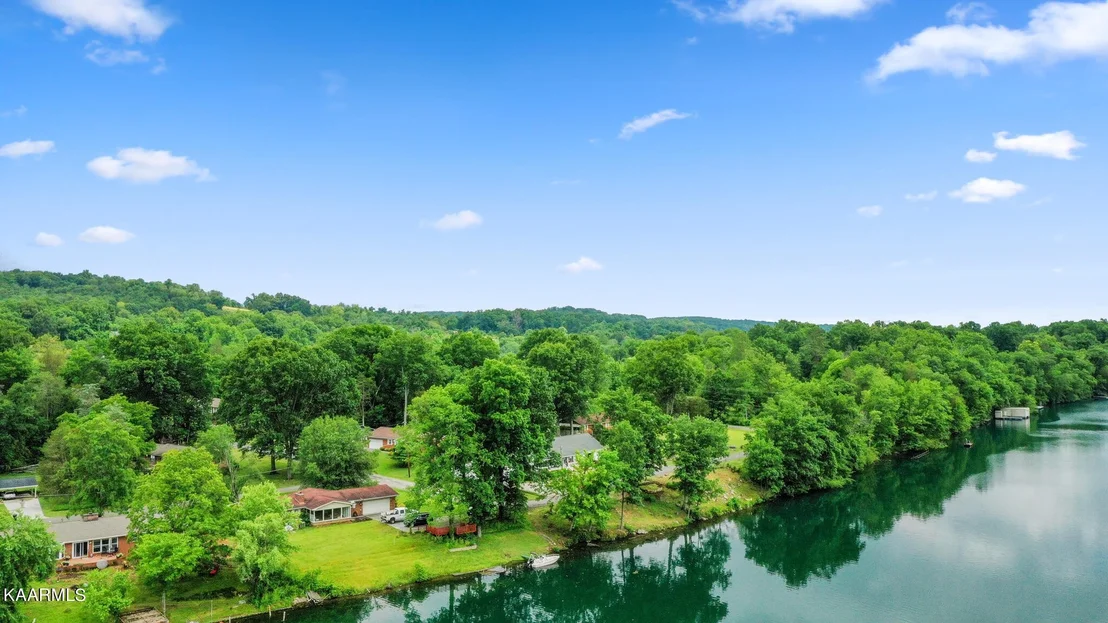 Photo of 329 Gibbs Ferry Rd