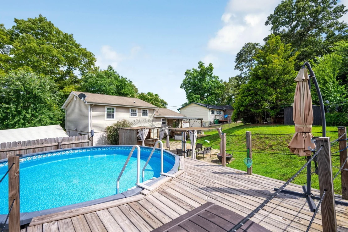 Photo of 8979 Hensley Road