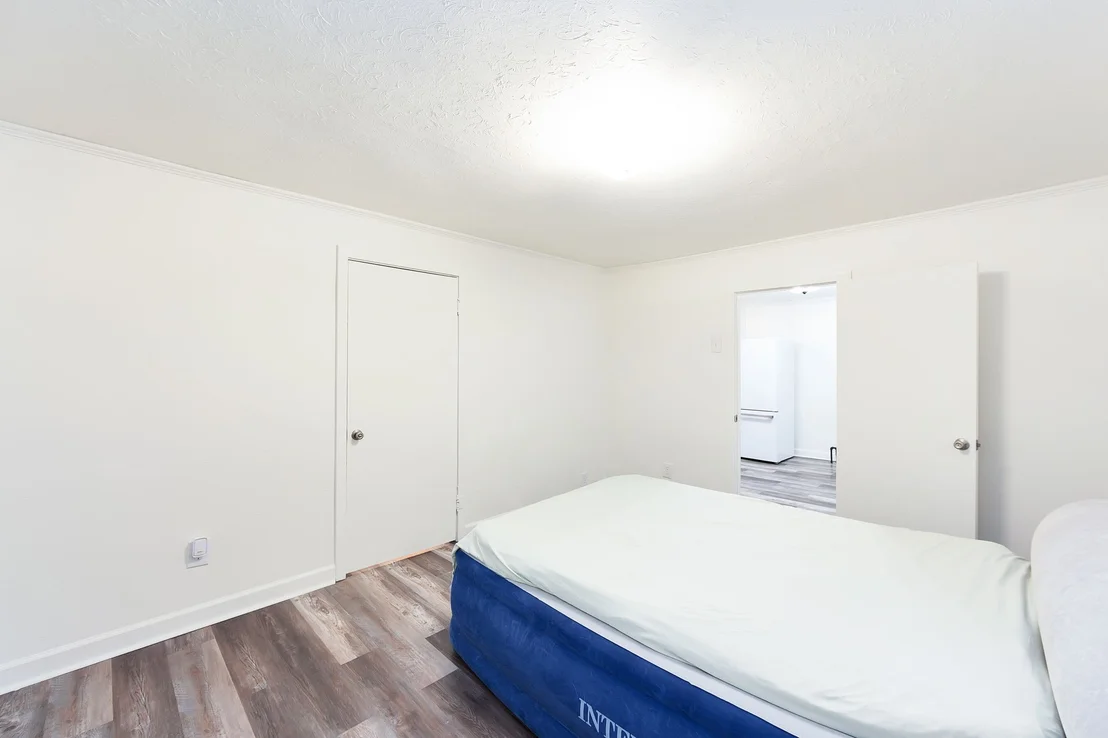 Photo of 35 Vick Rd