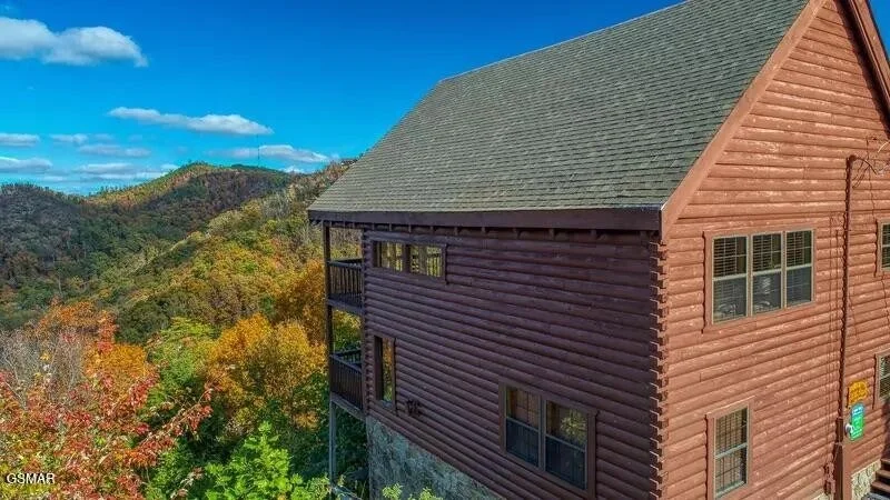 Photo of 2131 Windy Lane
