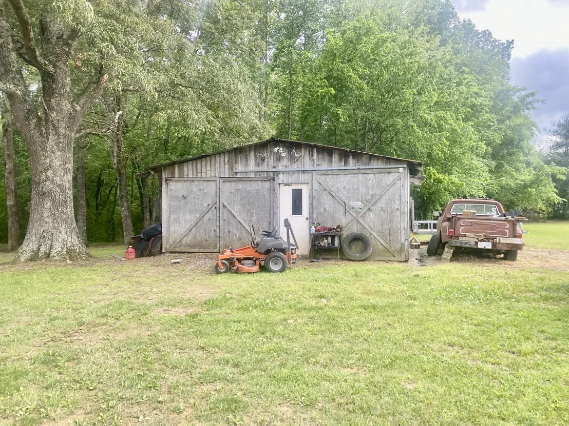 Photo of 2273 Holcomb Rd