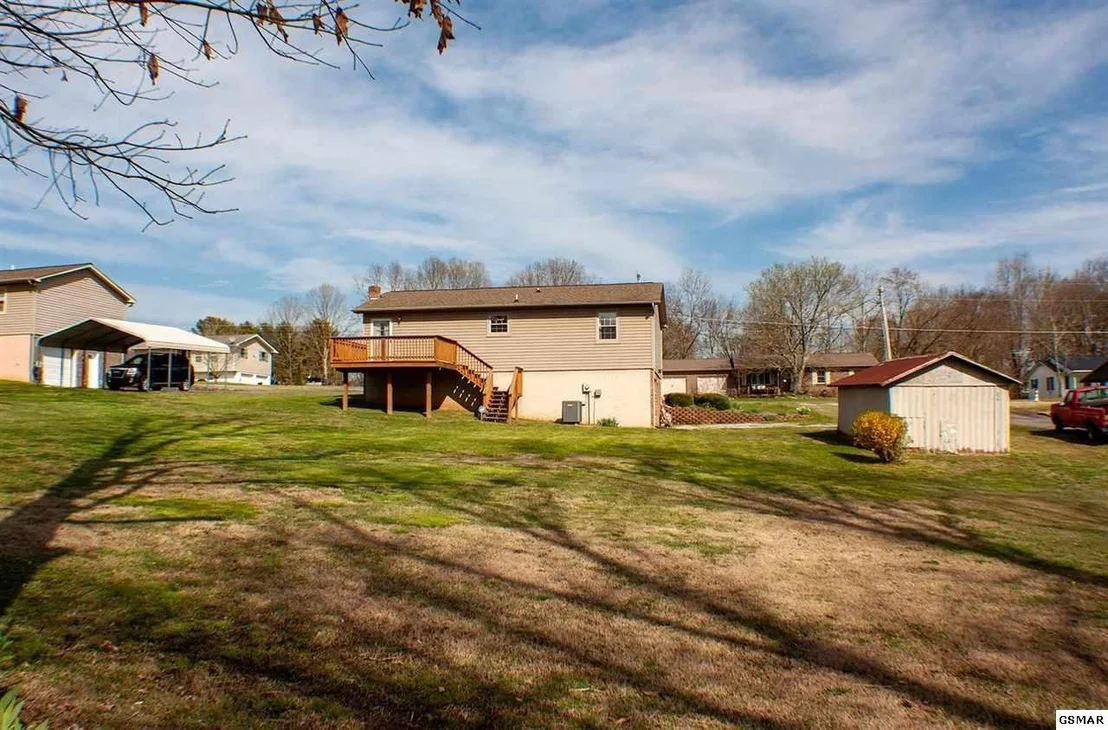 Photo of 1021 NEASE Drive