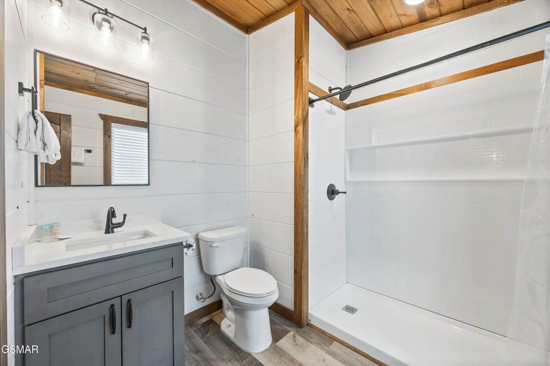 Photo of 411 Hatchet Way