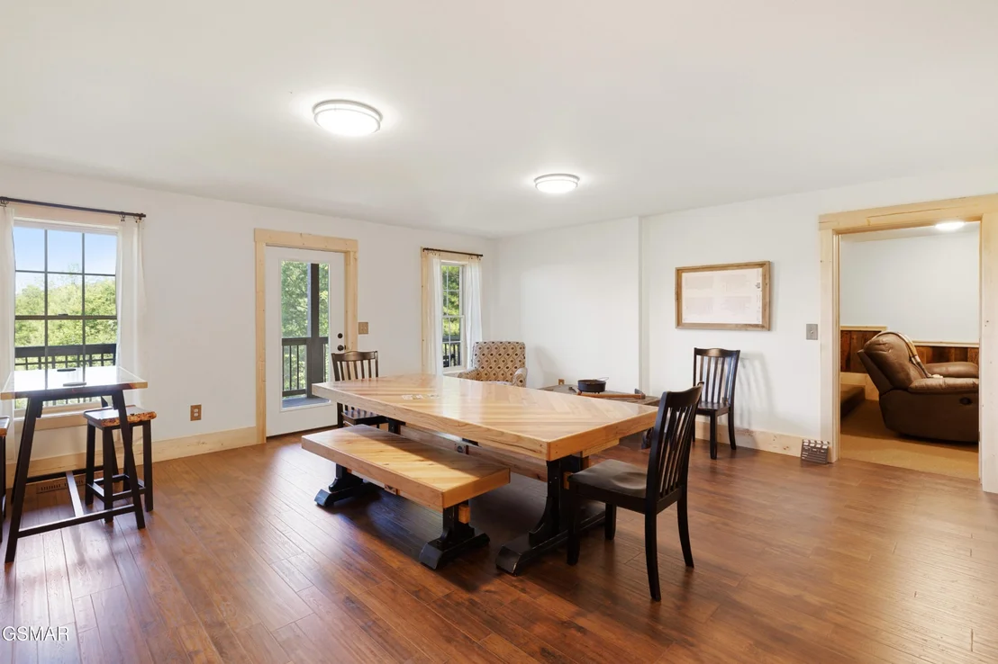 Photo of 335 Hawken Drive
