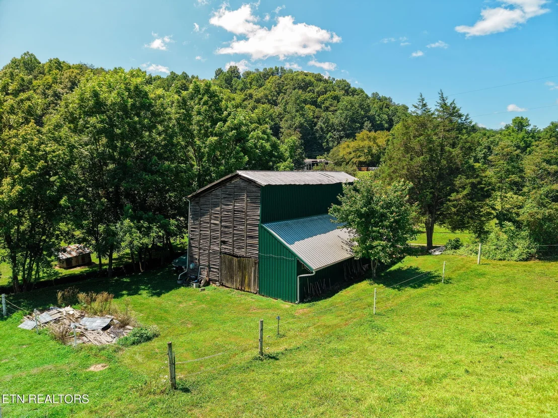 Photo of 3000 Upper Caney Valley Rd