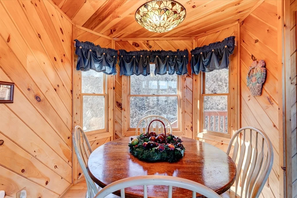 Photo of 2732 PINE CREST Lane