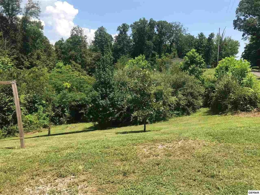 Photo of 2093 Sims Road
