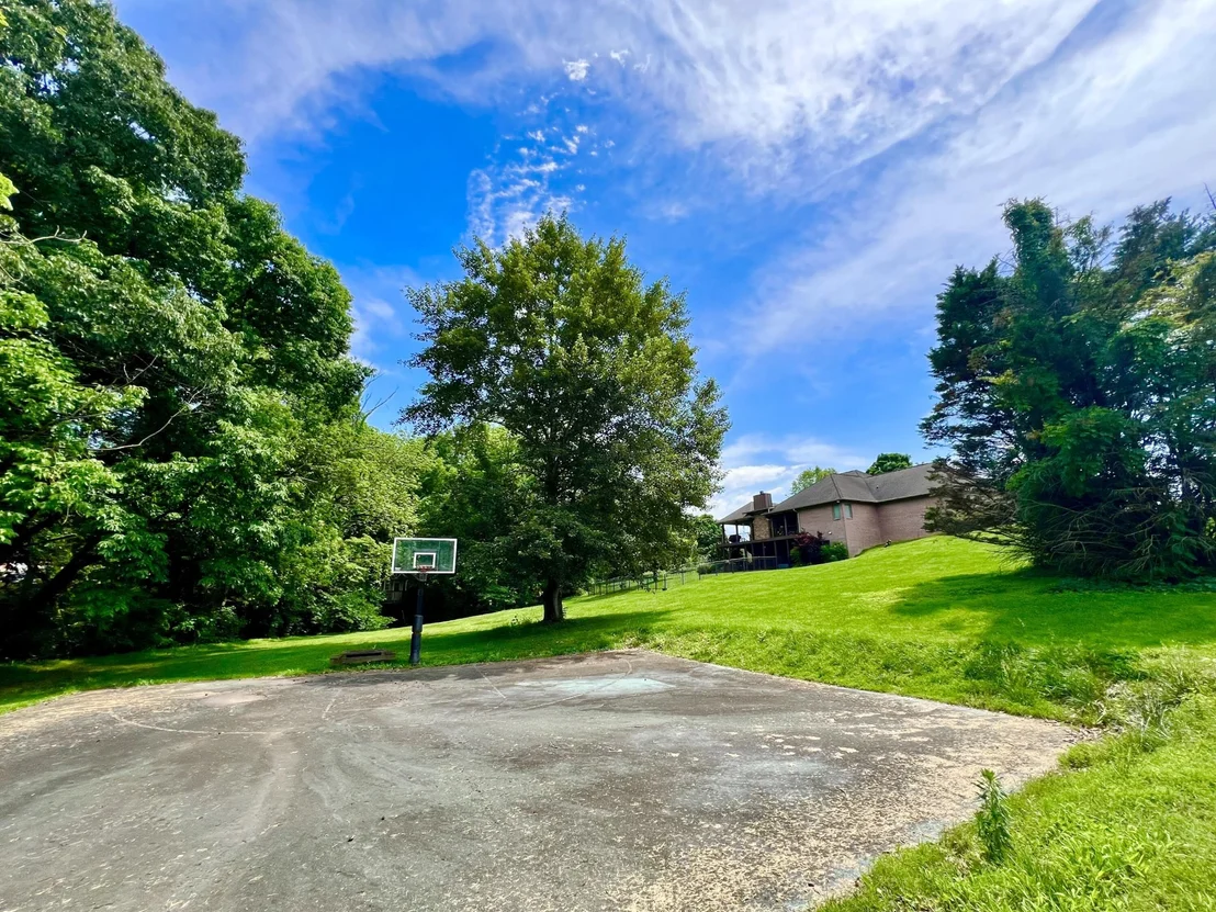 Photo of 314 Riverdale Drive