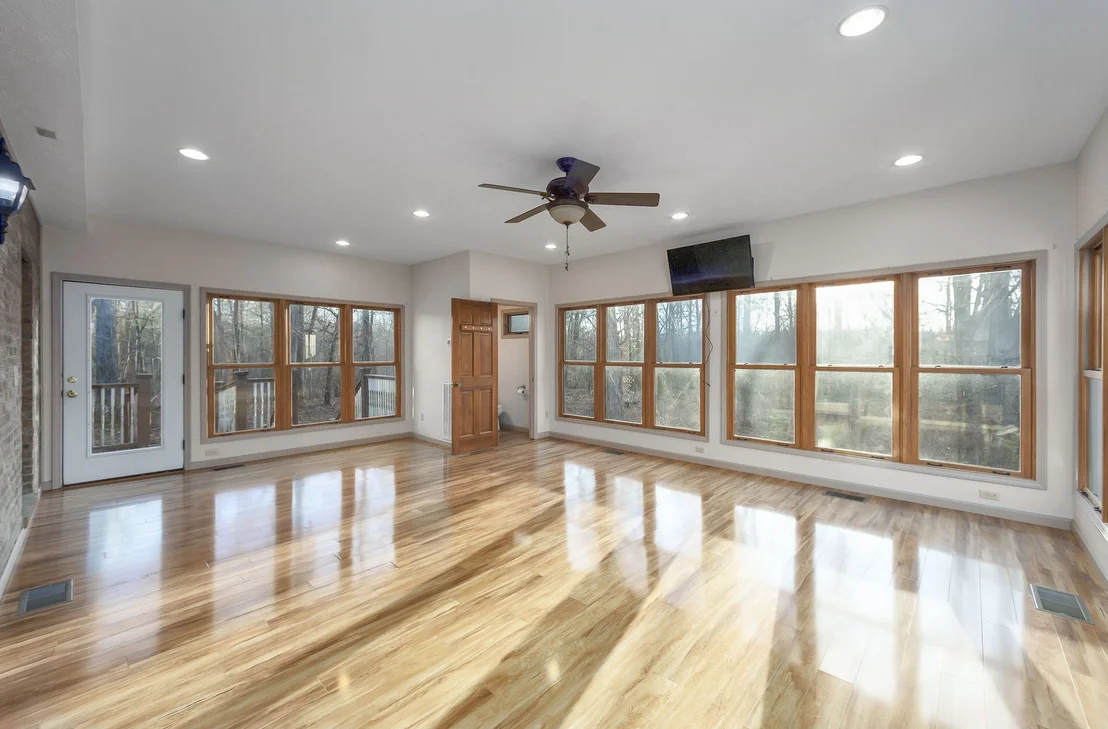 Photo of 40 Pine Cv