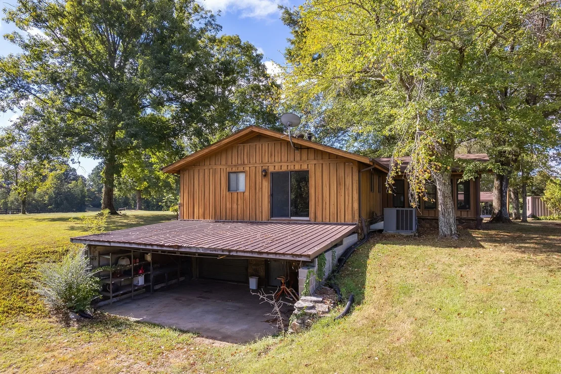 Photo of 2636 Roach Rd