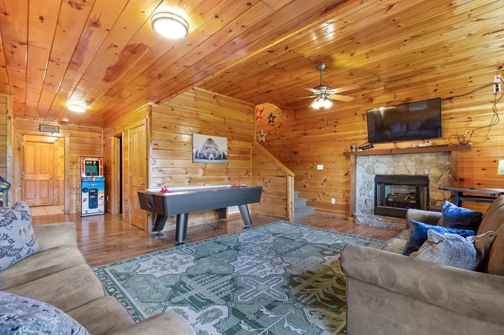 Photo of 1635 Little Cabin Loop