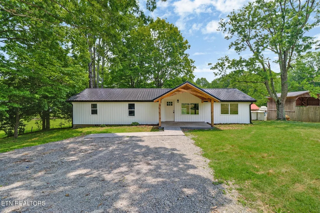 Photo of 1095 Franklin Rd
