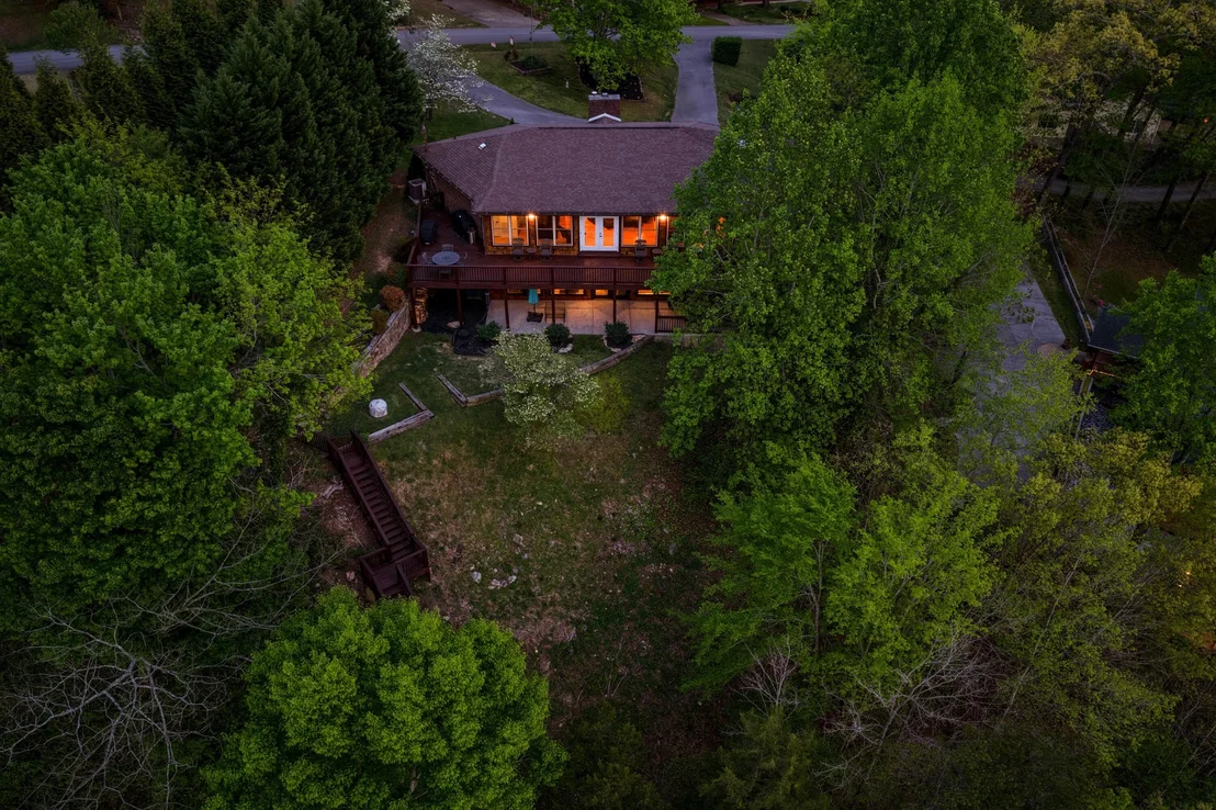 Photo of 979 Clift Cave Road