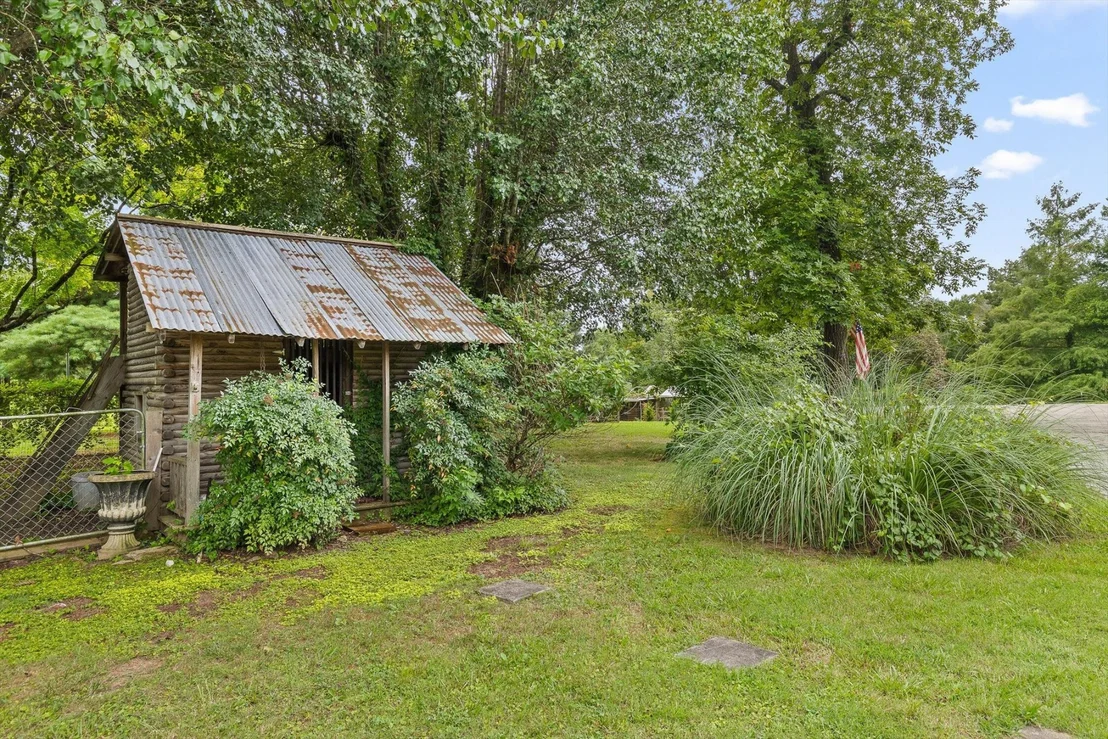 Photo of 243 Lovinggood Road