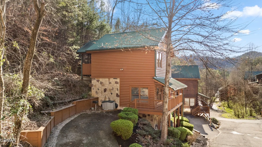 Photo of 641 Chickasaw Gap Way