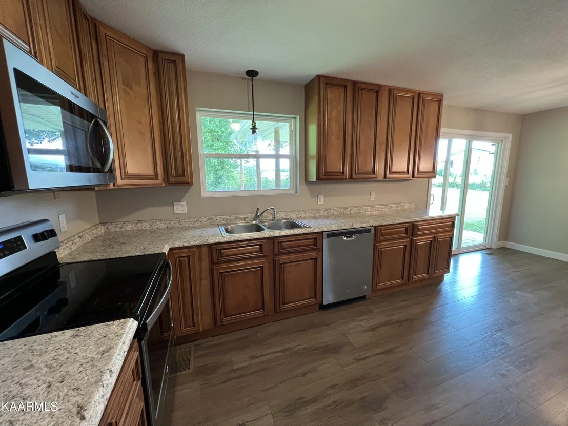 Photo of 1353 Trentham Circle
