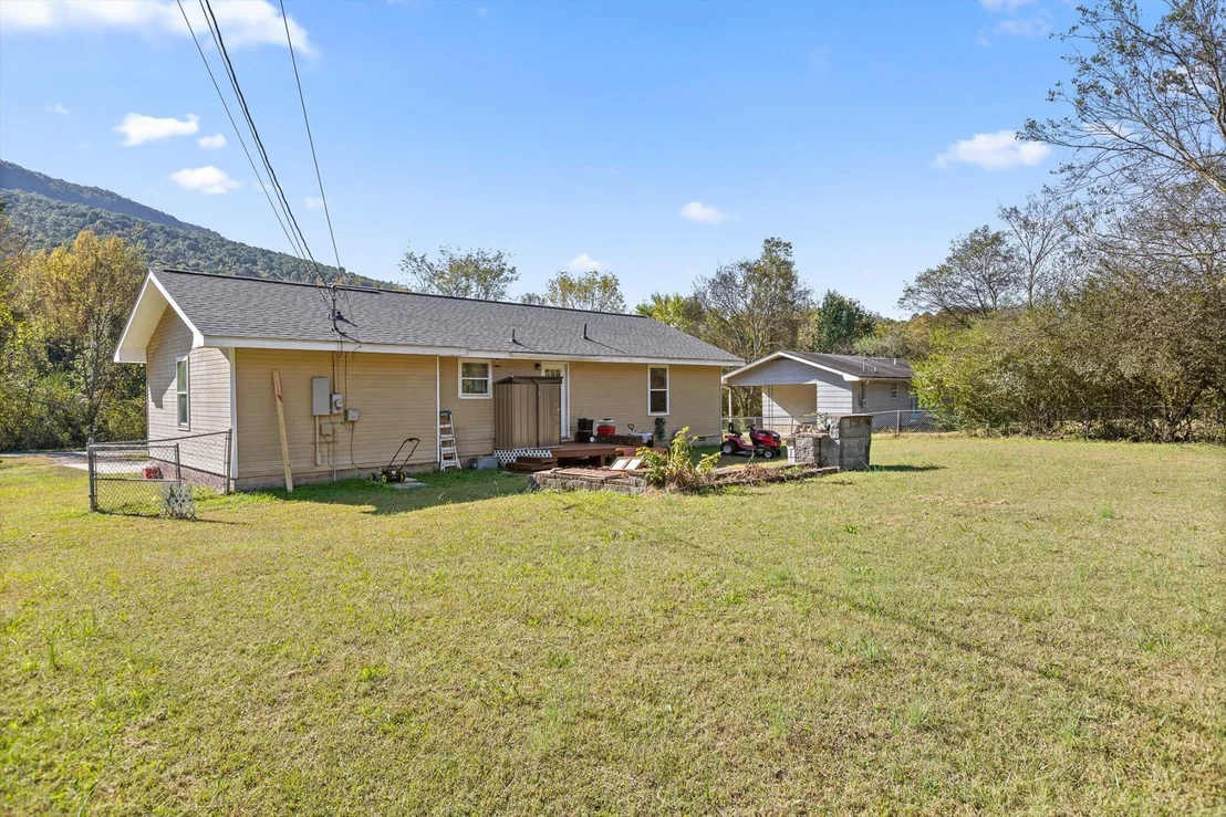 Photo of 227 Cove Trail