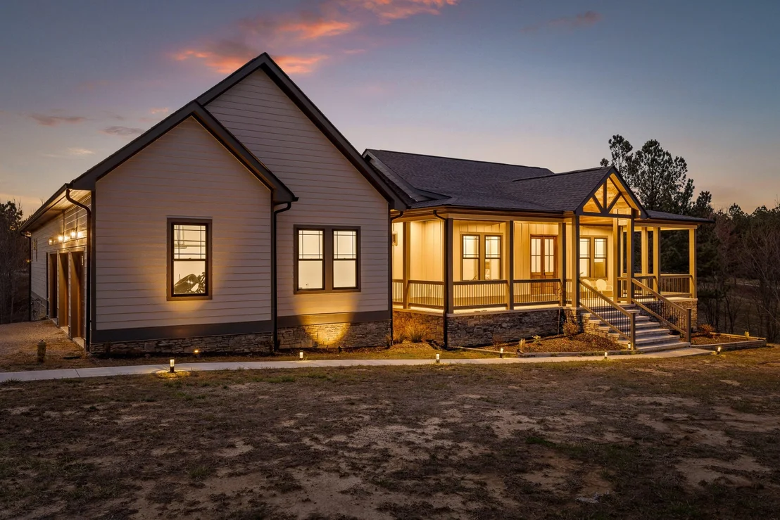 Photo of 2323 River Bluffs Drive