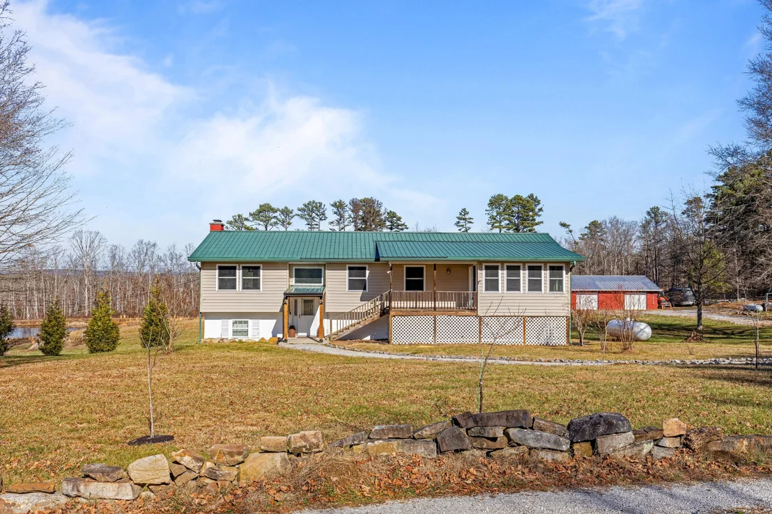 Photo of 711 Lick Point Road