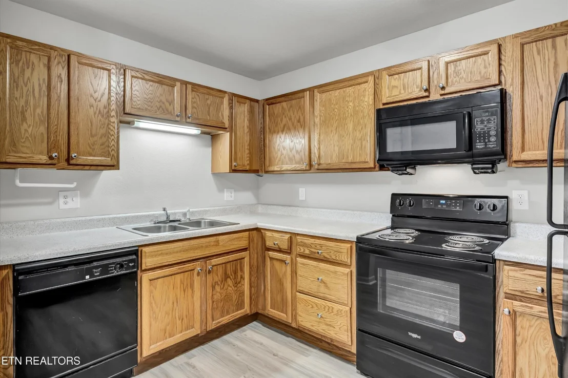 Photo of 10616 Bitteroot Way