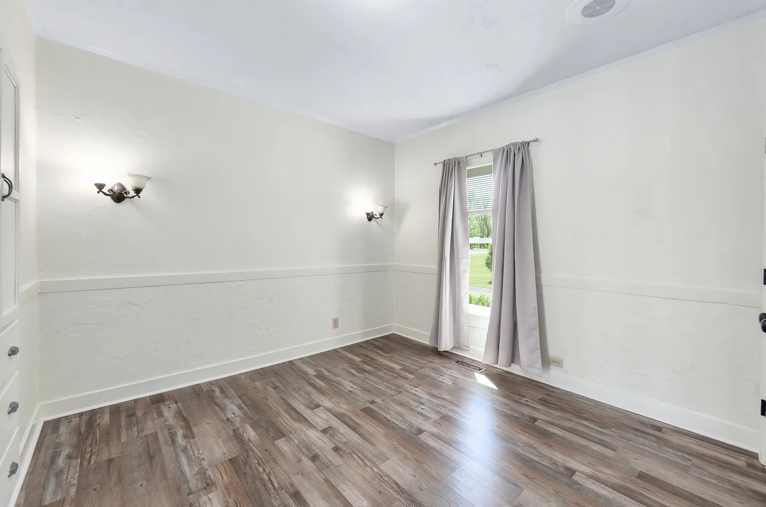Photo of 52 Cox Dr