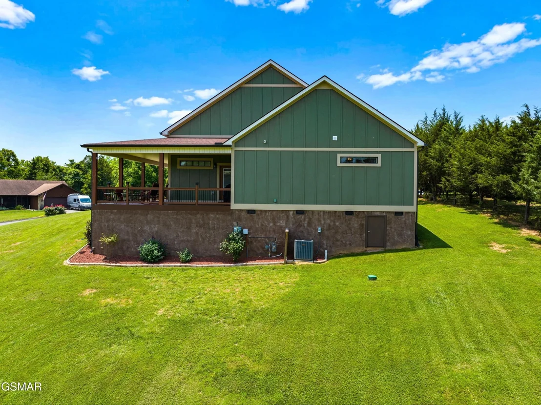 Photo of 2545 Amanda Lane