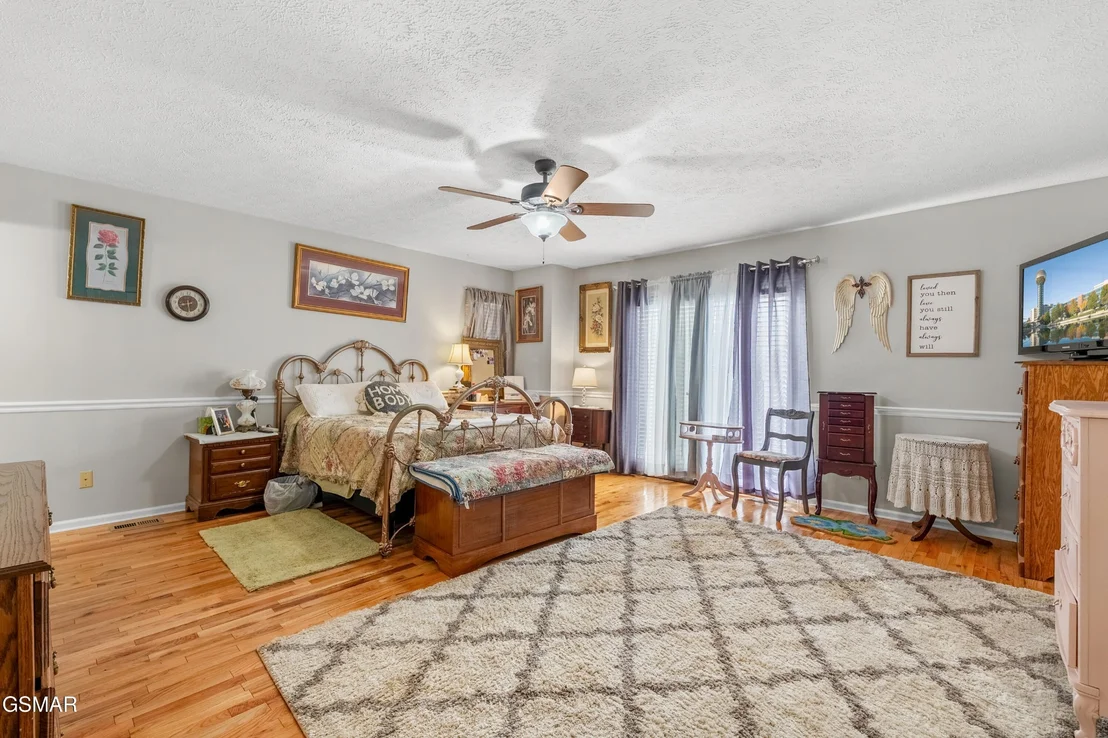 Photo of 1266 Sunrise Drive
