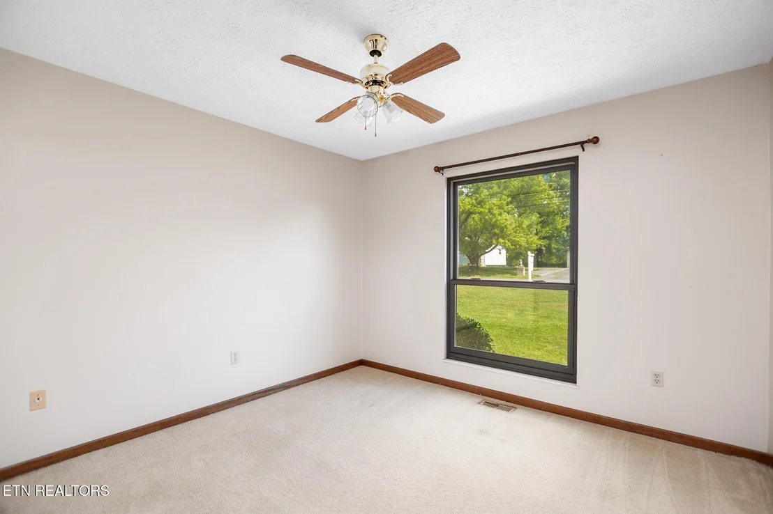 Photo of 230 Grandview Drive