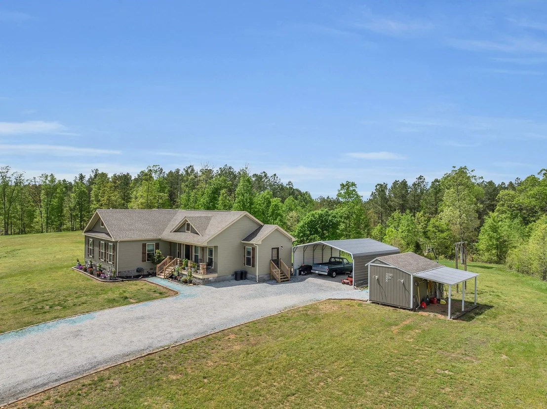 Photo of 520 Young Rd