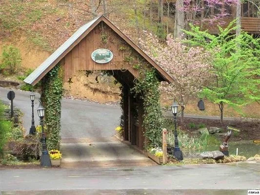 Photo of 806 Beaver Run Way