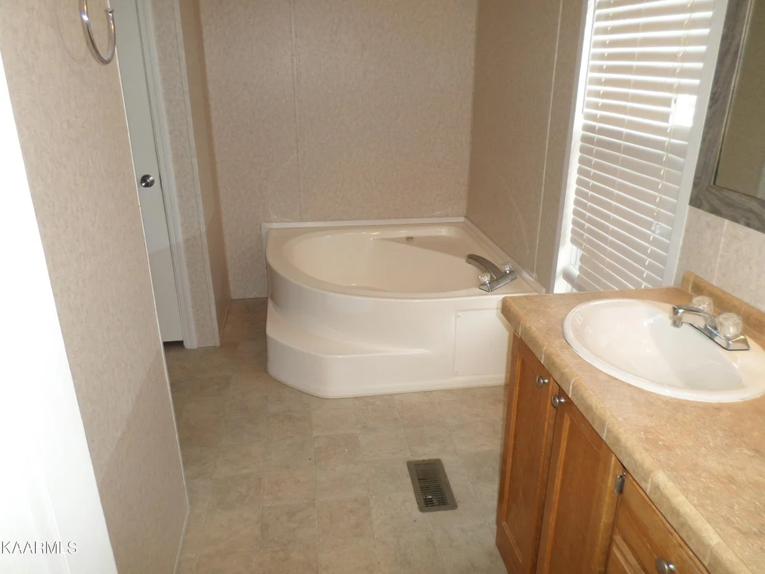 Photo of 904 Blair Loop Rd