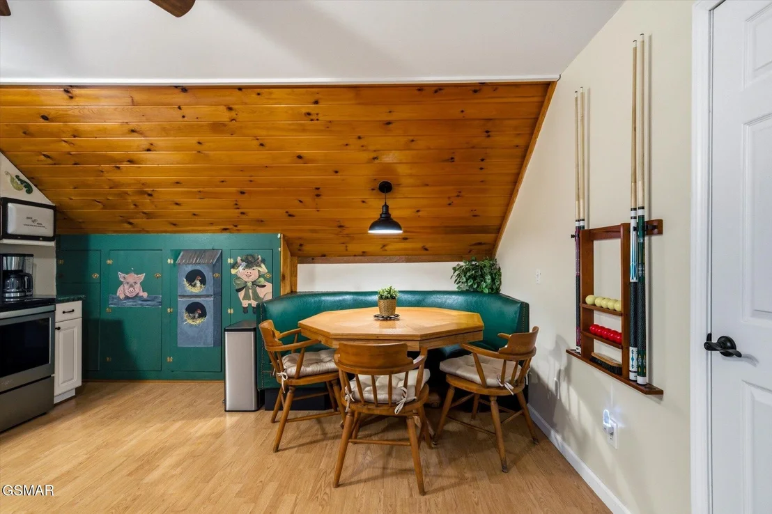 Photo of 1837 Laurel Valley Way