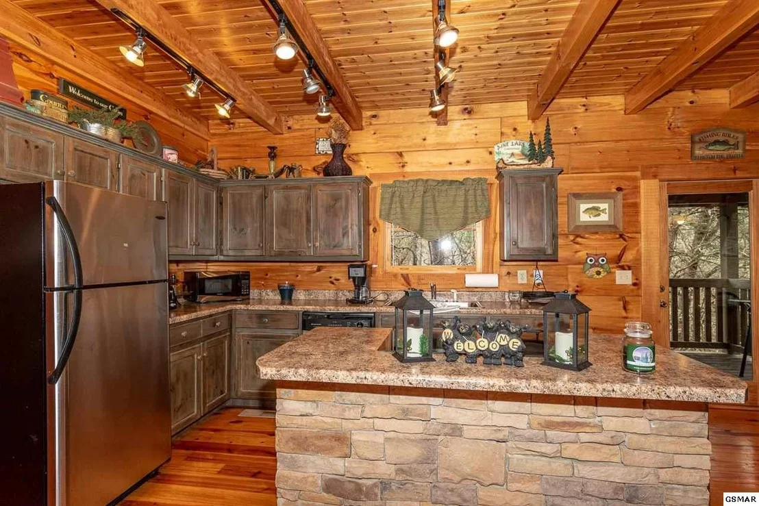 Photo of 3012 Oak Tree Way