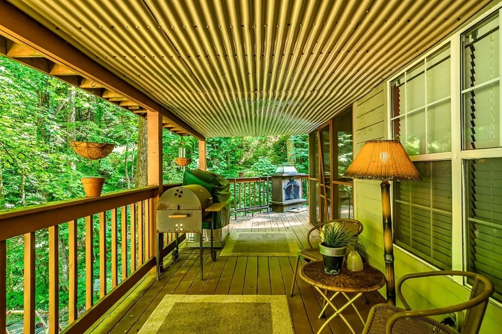 Photo of 2590 Bluff Mountain Road