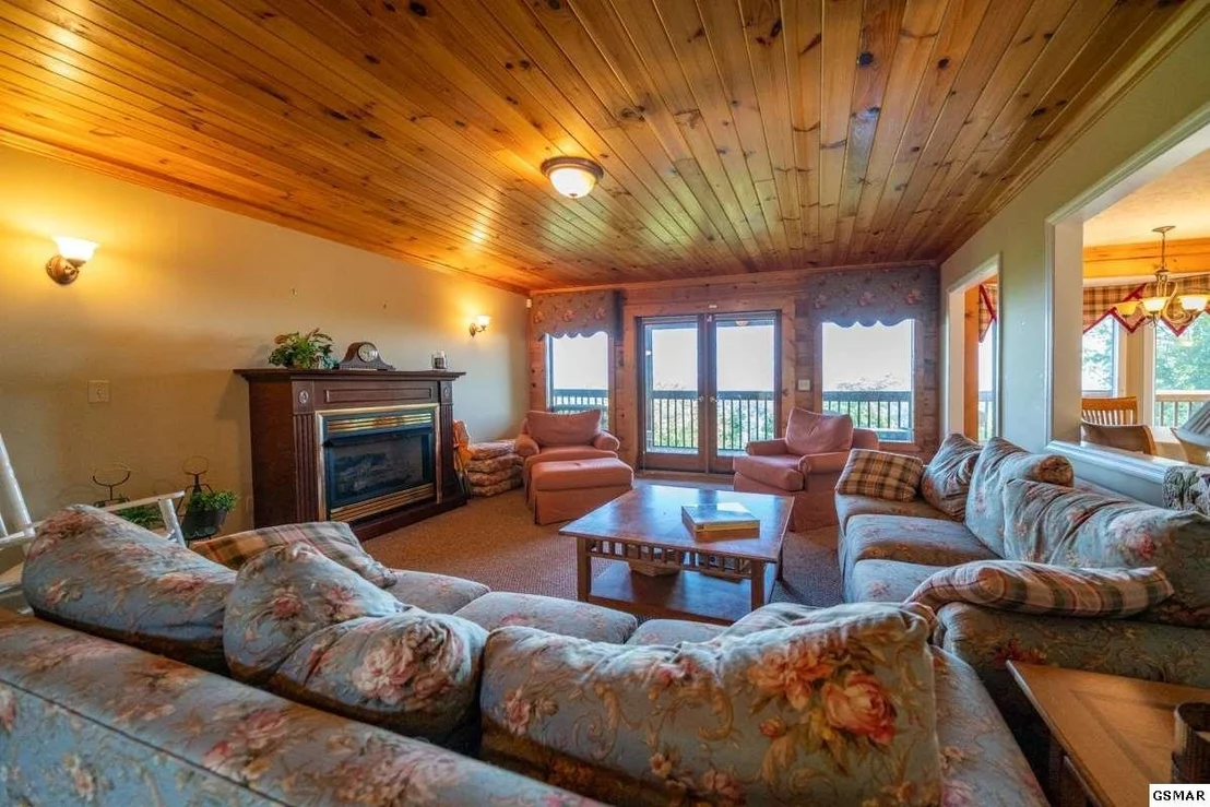 Photo of 1119 Gordon Way
