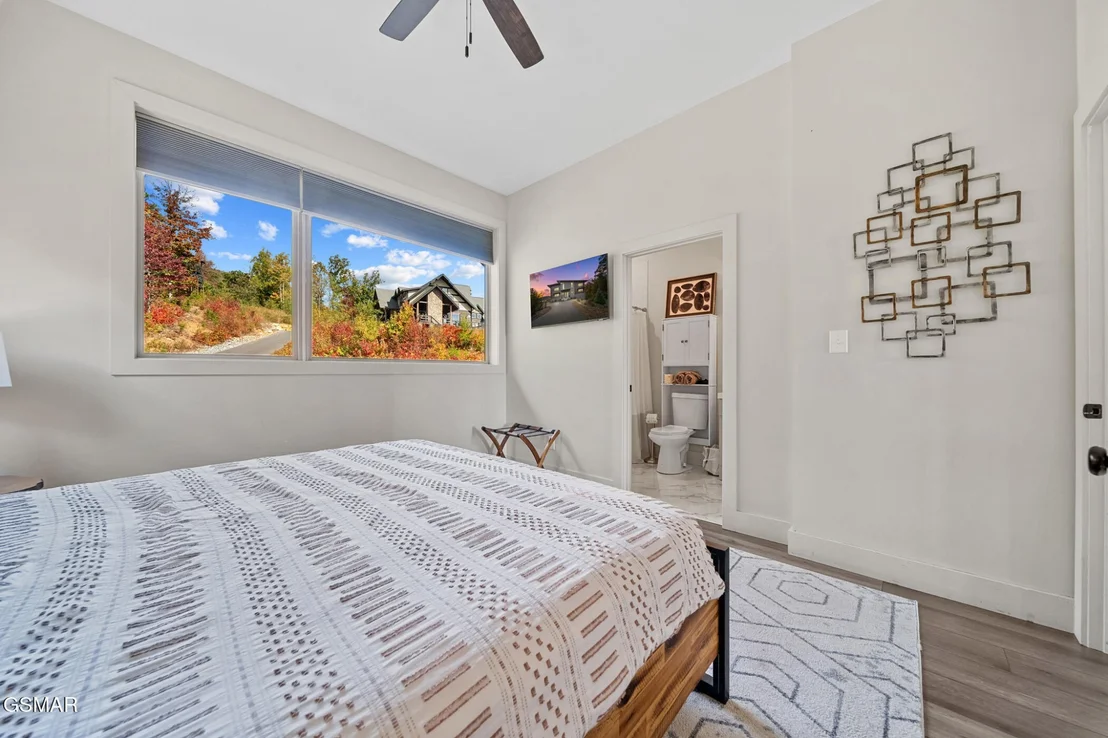 Photo of 3047 Mountaineer Trail